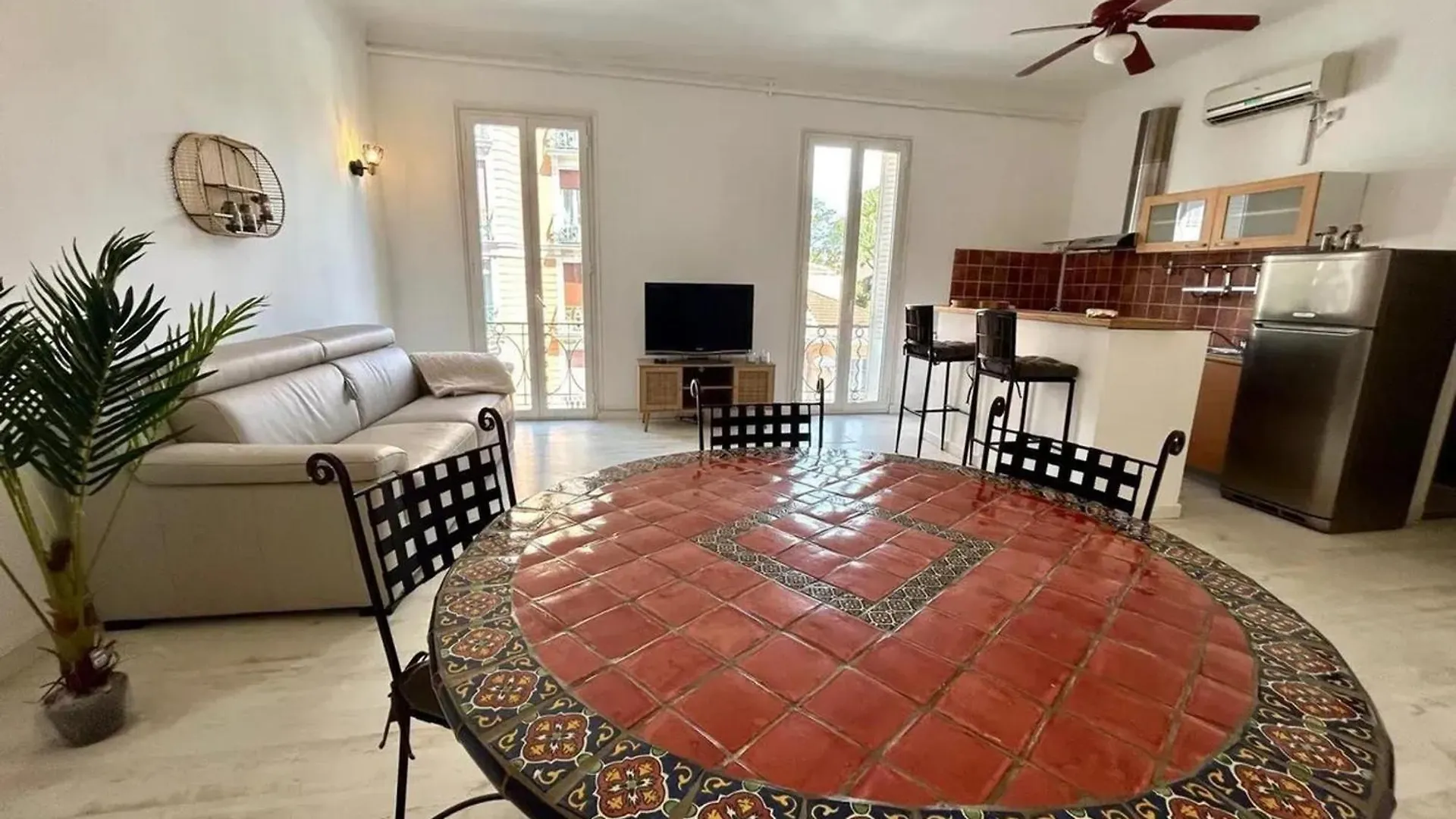 Appartement D'Une Chambre A Juans Les Pins , A 300 M De La Plage Avec Wifi 0*, Juan-les-Pins France